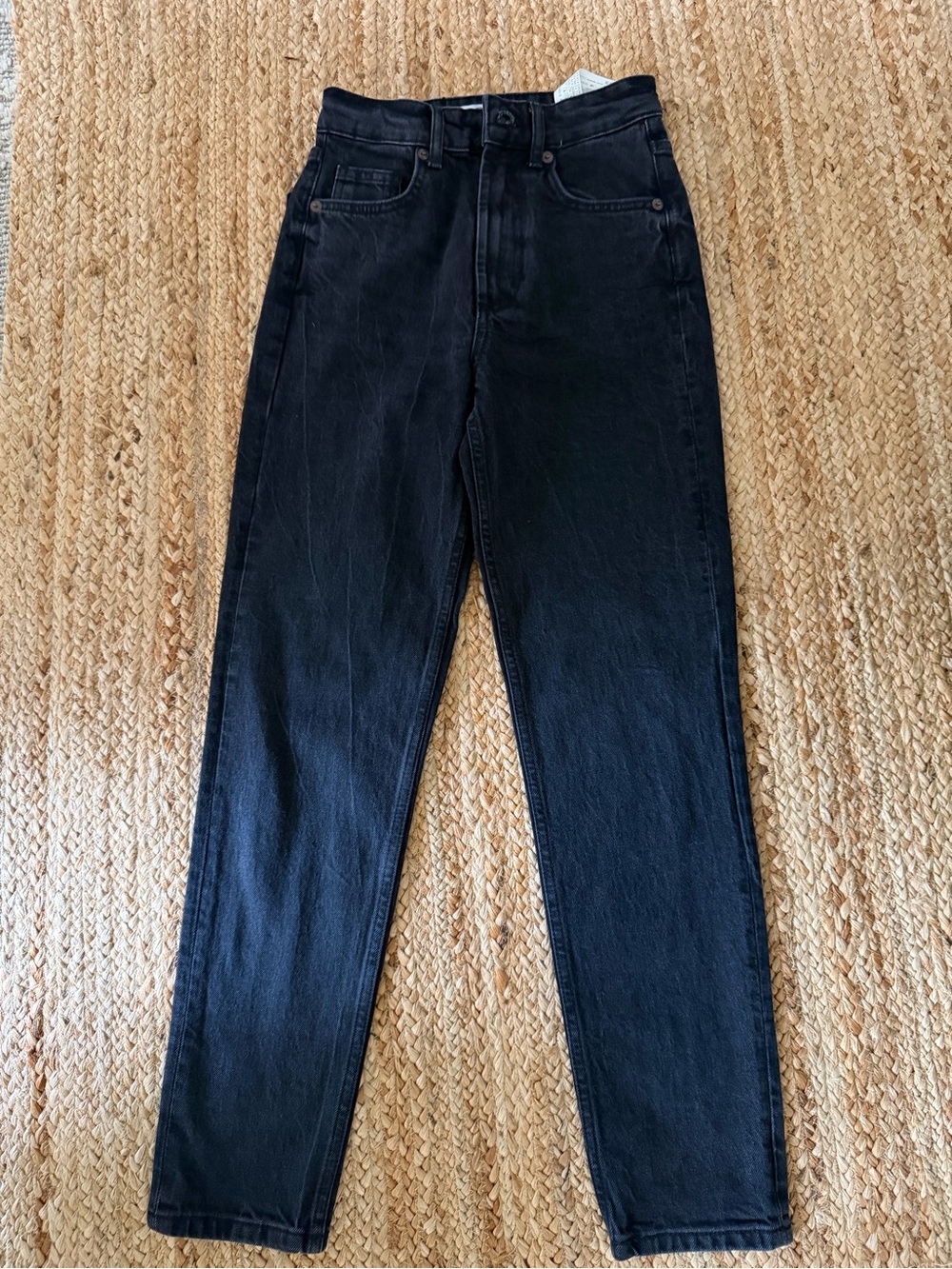 Zara Women’s Black Slim Straight Jeans